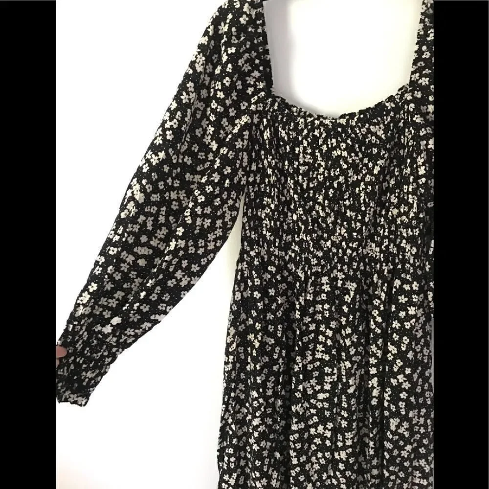 H&M Smock-detail Puff Sleeve Dress Bloggers fav - Picture 16 of 16